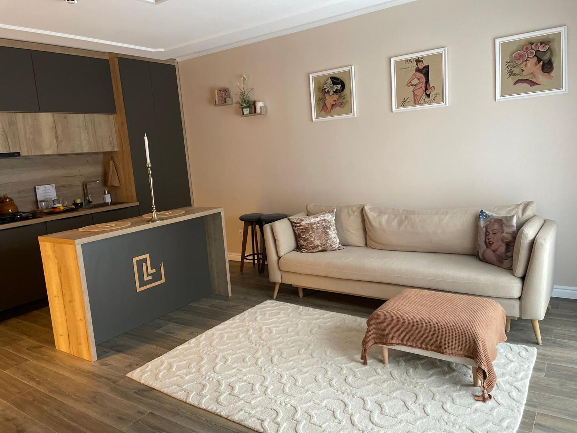 Doublel Studios Bacău Exteriér fotografie